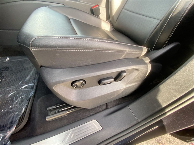 2023 Volkswagen Atlas V6 SE Technology photo 3