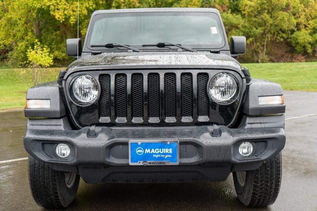 2022 Jeep Wrangler Sport S photo 3