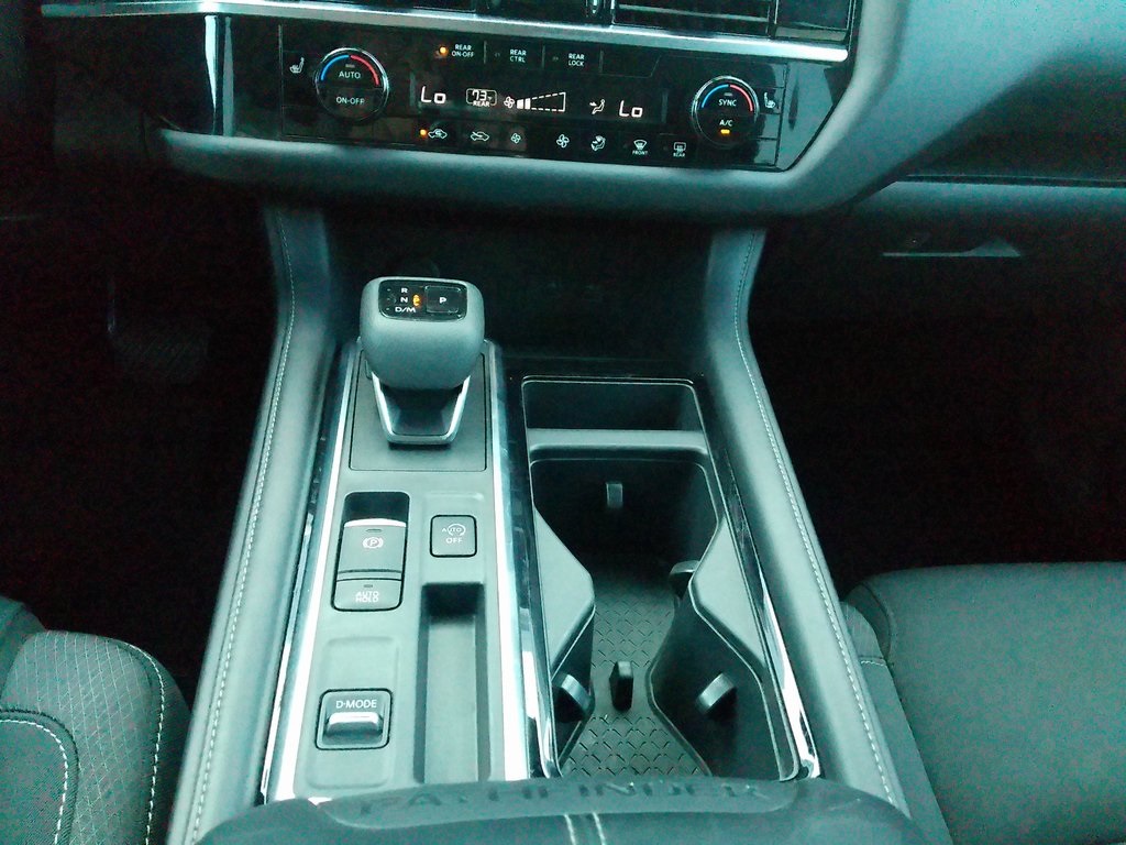 2023 Nissan Pathfinder SV photo 36