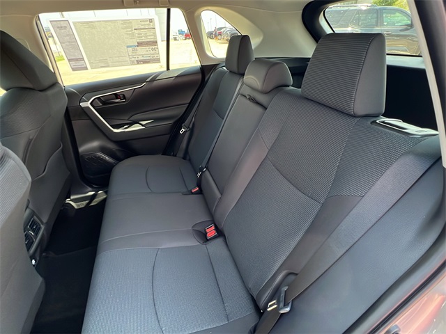 2025 Toyota RAV4 LE photo 13