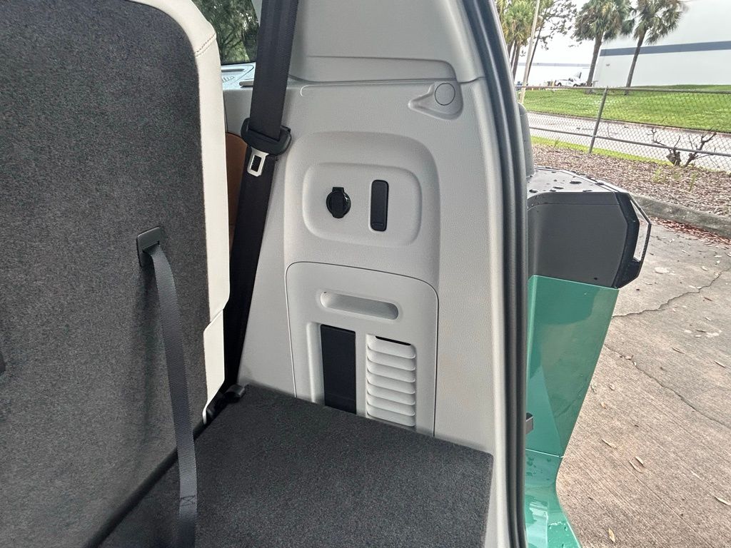 2025 Volkswagen ID. Buzz Pro Plus photo 41