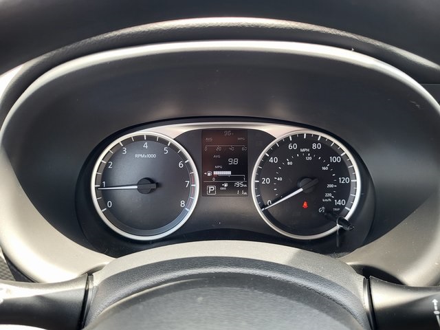 2025 Nissan Kicks Play S photo 19