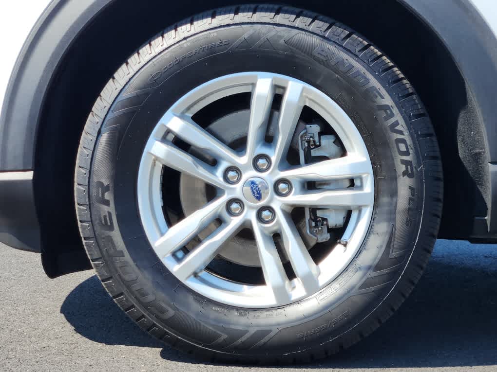 2020 Ford Explorer XLT photo 6