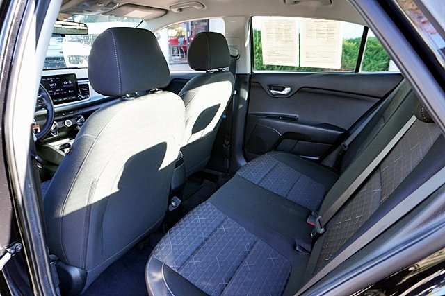 Used 2022 Black Kia S image 15