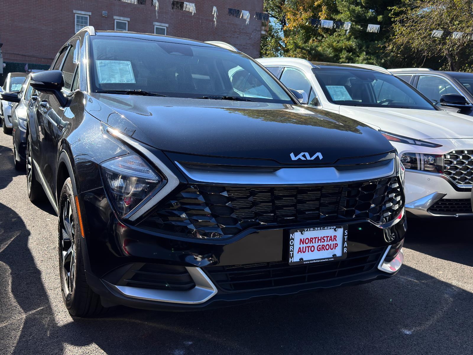 2023 Kia Sportage EX photo 3