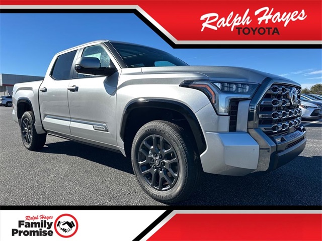 2026 Toyota Tundra Platinum's photo