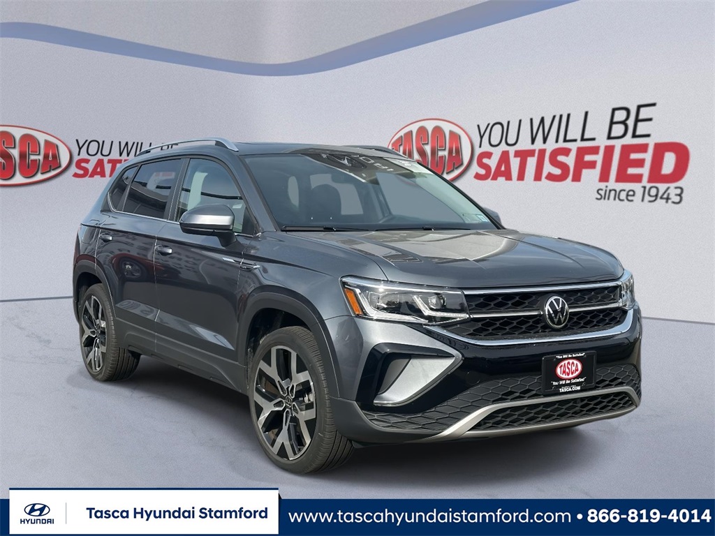2022 Volkswagen Taos SEL's photo