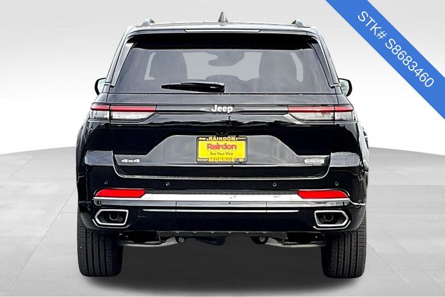 2025 Jeep Grand Cherokee Overland photo 4