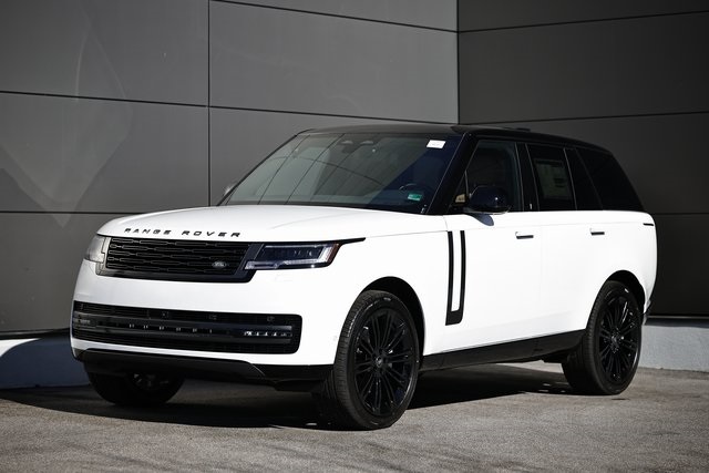 2025 Land Rover Range Rover SE's photo