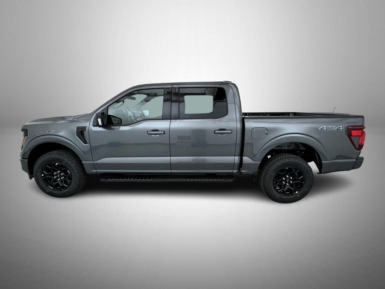 2025 Ford F-150 XLT photo 8