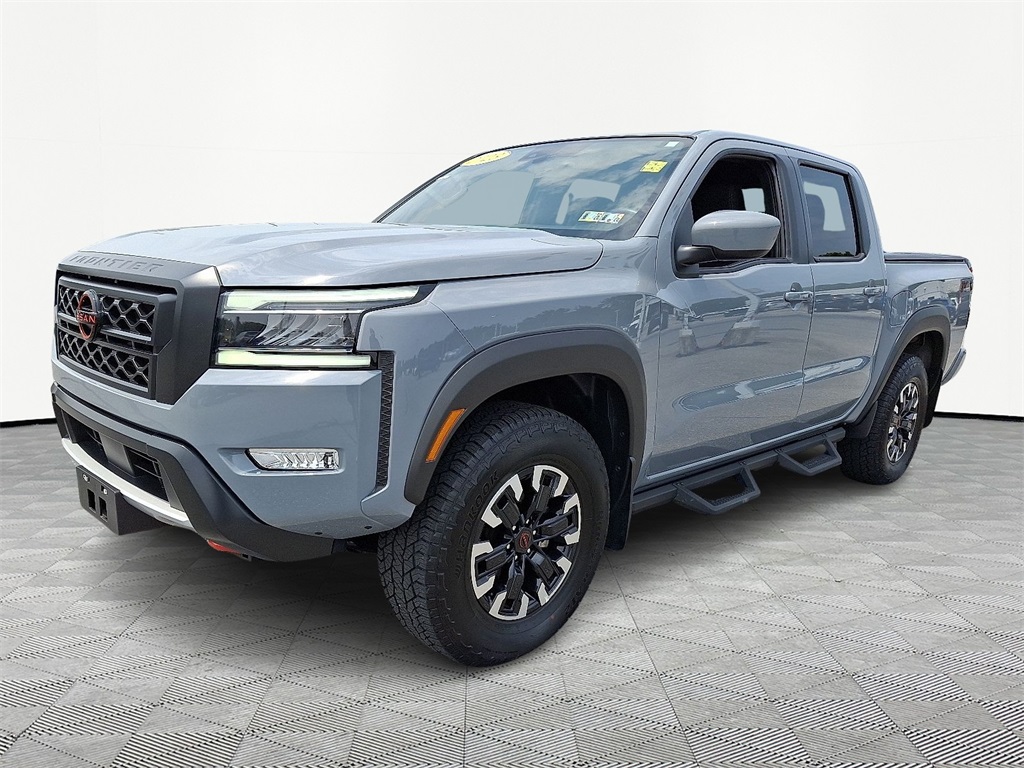 2023 Nissan Frontier PRO-4X photo 3