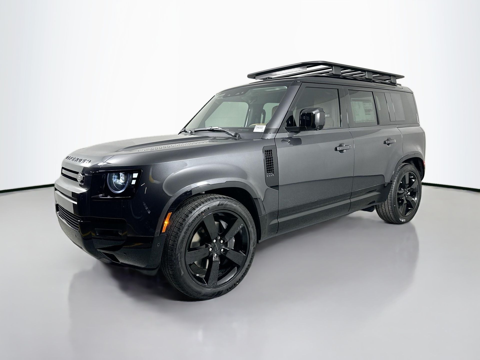 2026 Land Rover Defender X-Dynamic SE's photo