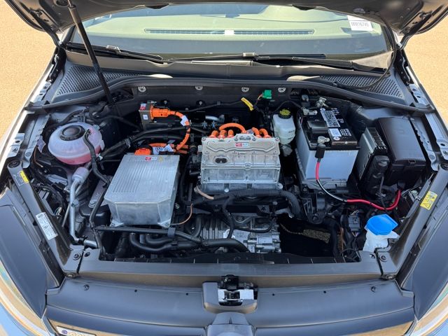 2019 Volkswagen e-Golf SE photo 20