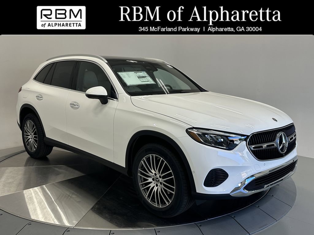 2026 Mercedes-Benz GLC Base's photo