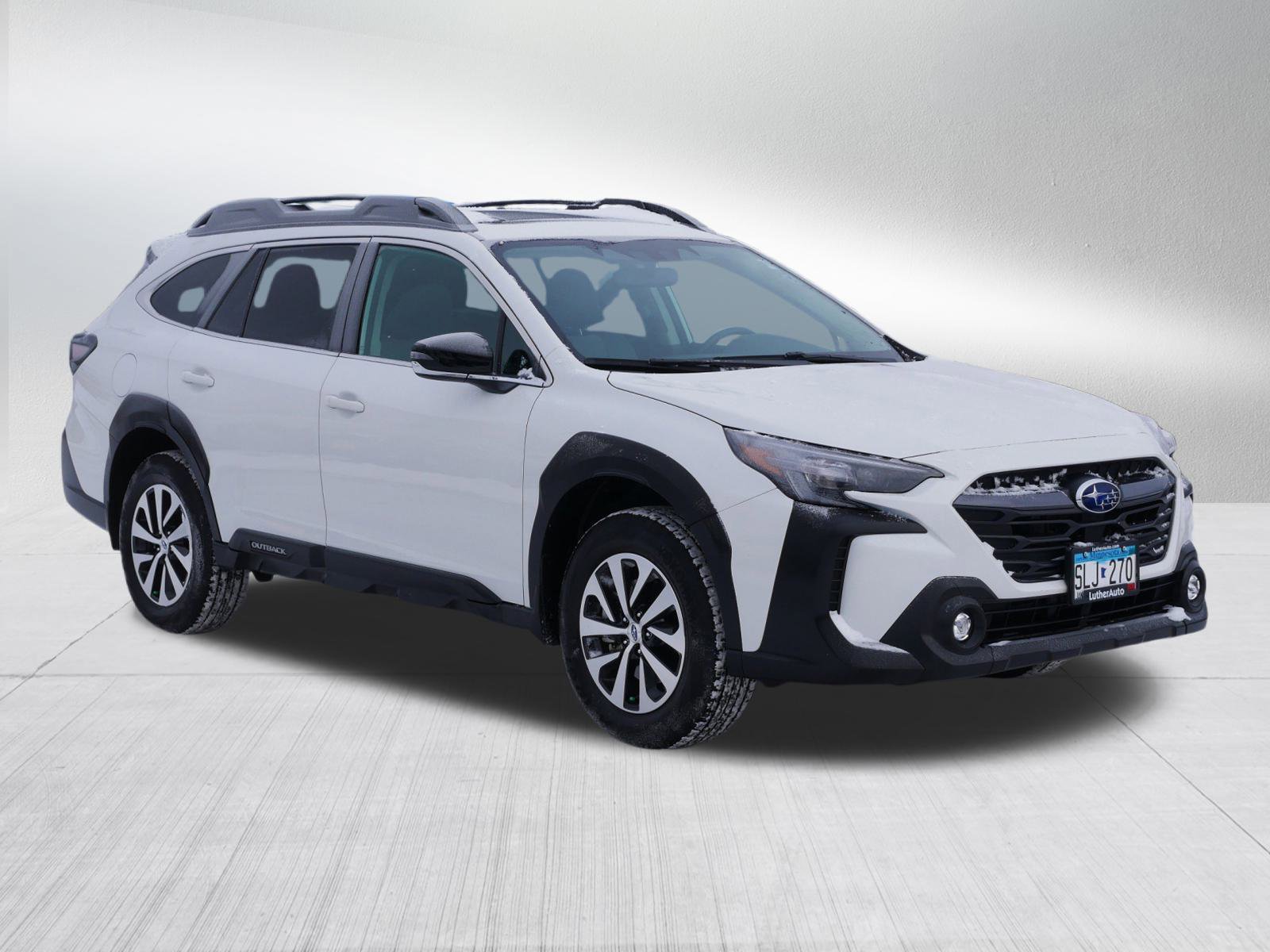2025 Subaru Outback Premium's photo