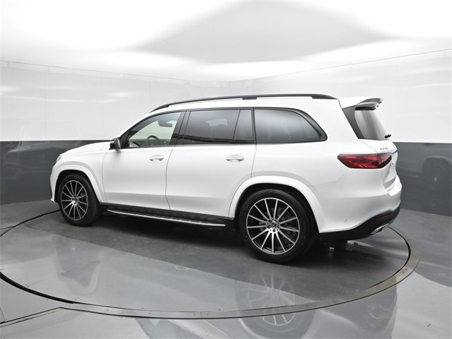 2026 Mercedes Benz GLS 450 4MATIC photo 5