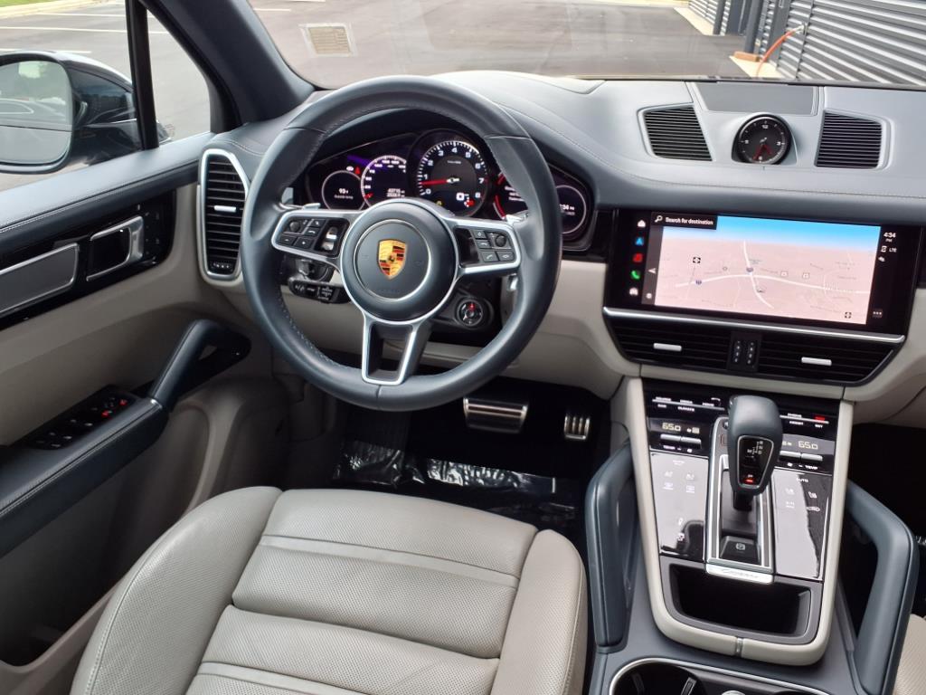 2023 Porsche Cayenne S Platinum Edition photo 21