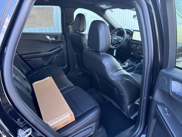 2025 Ford Escape ST-Line Select photo 4