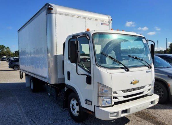 2020 Chevrolet Silverado 4500HD Base photo 2