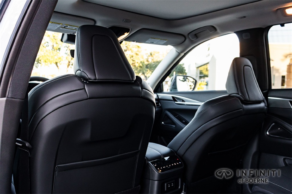 2026 Infiniti QX60 Luxe photo 22