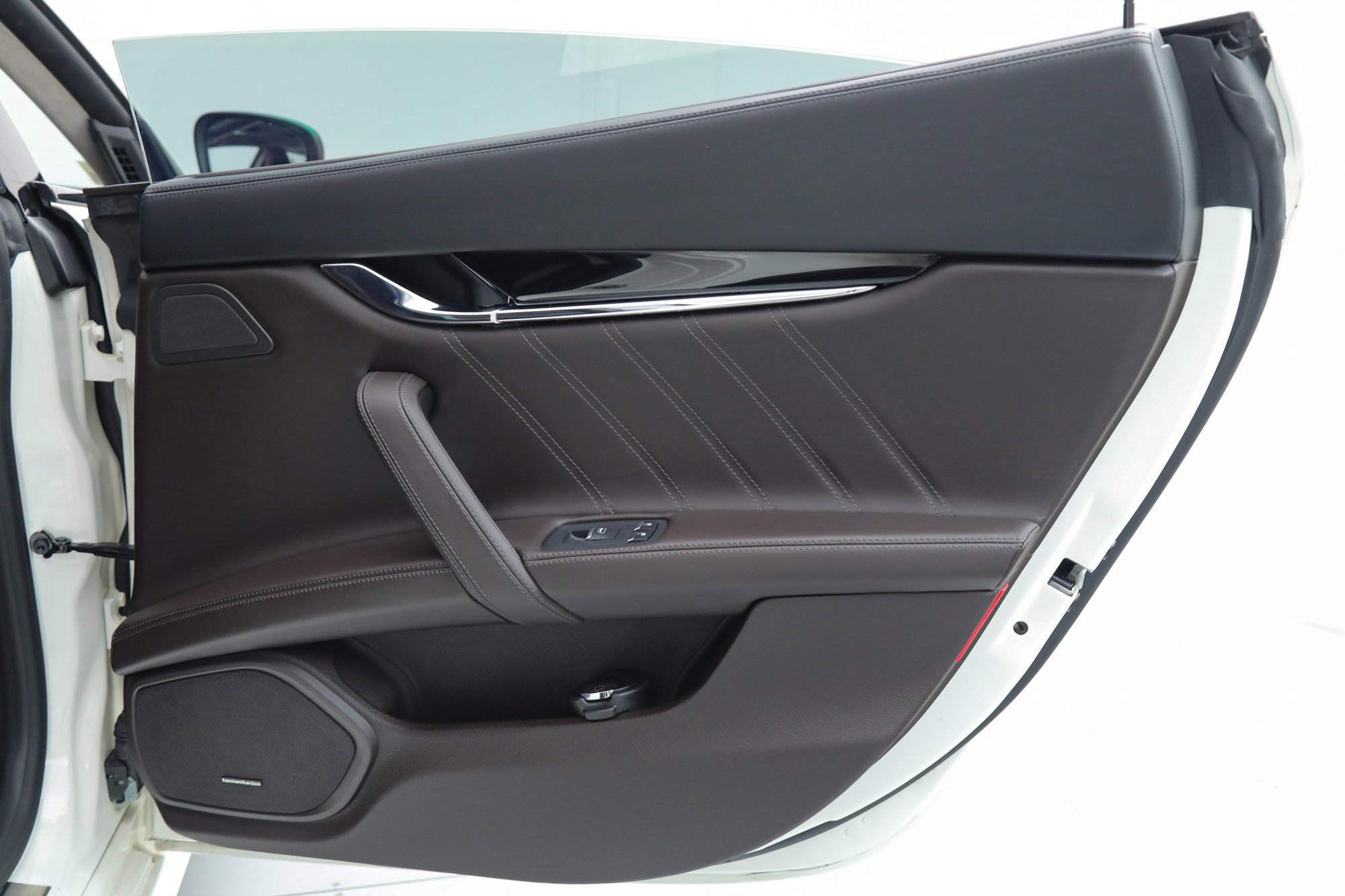 2022 Maserati Quattroporte Modena photo 12