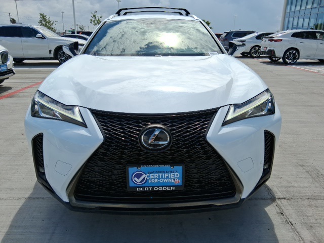 2022 Lexus UX 200 F SPORT photo 2