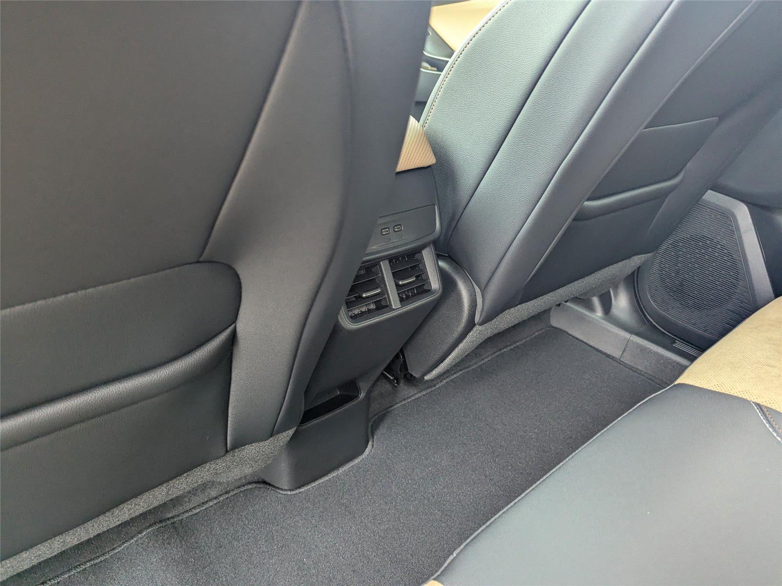 2026 Chevrolet Equinox ACTIV photo 16