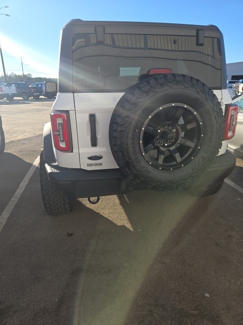 2022 Ford Bronco Badlands photo 2