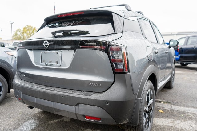 2026 Nissan Kicks SV photo 4