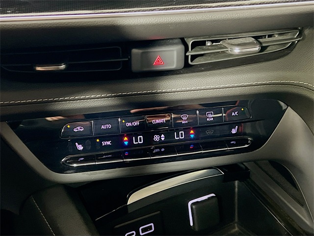 2023 Buick Envision Essence photo 17