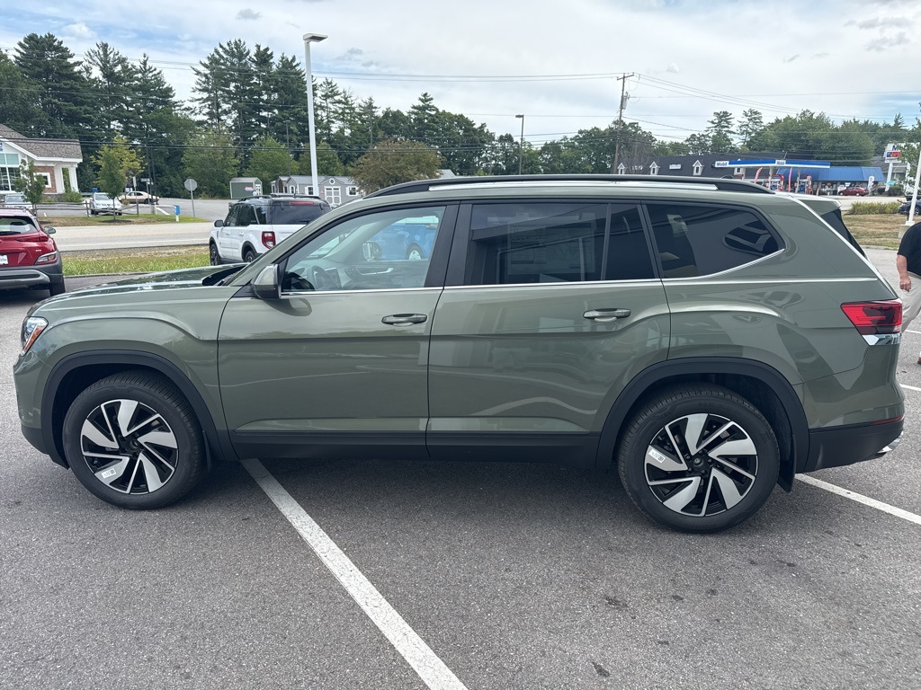 2026 Volkswagen Atlas SE Technology photo 3