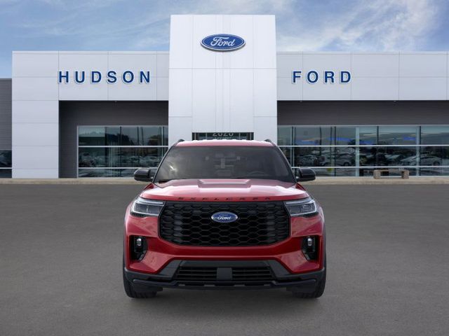 2025 Ford Explorer ST-Line photo 4