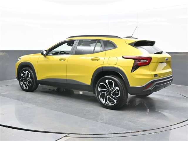 2025 Chevrolet Trax photo 3