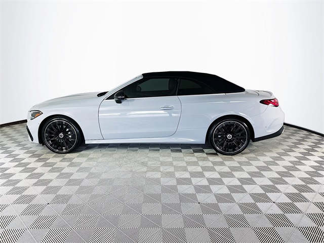 2026 Mercedes Benz CLE 300 4MATIC Cabriolet photo 4