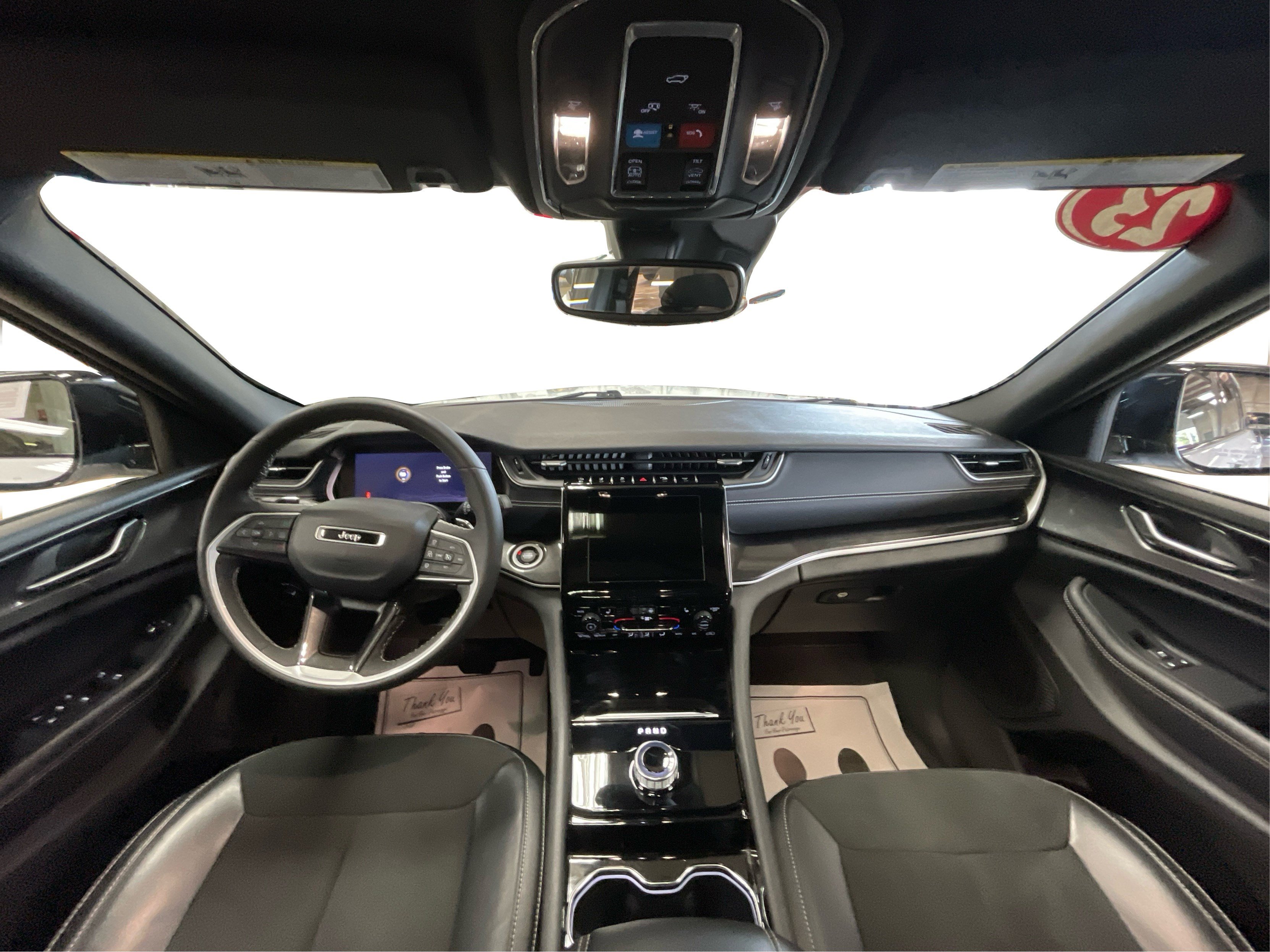 2023 Jeep Grand Cherokee Altitude photo 16