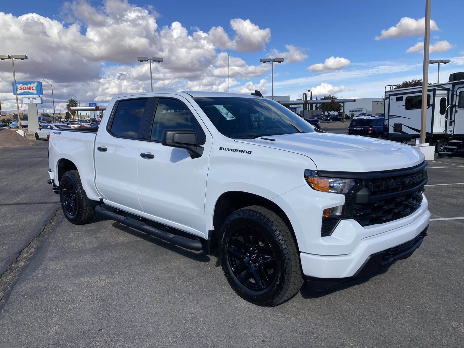 2026 Chevrolet Silverado 1500 Custom photo 3