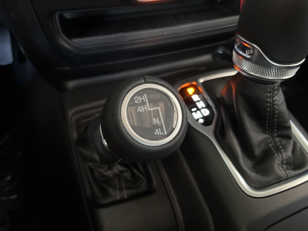 2025 Jeep Gladiator Sport photo 46