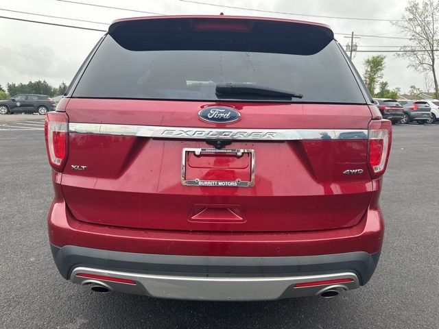 2017 Ford Explorer XLT photo 2