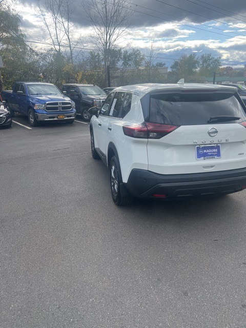 2021 Nissan Rogue S