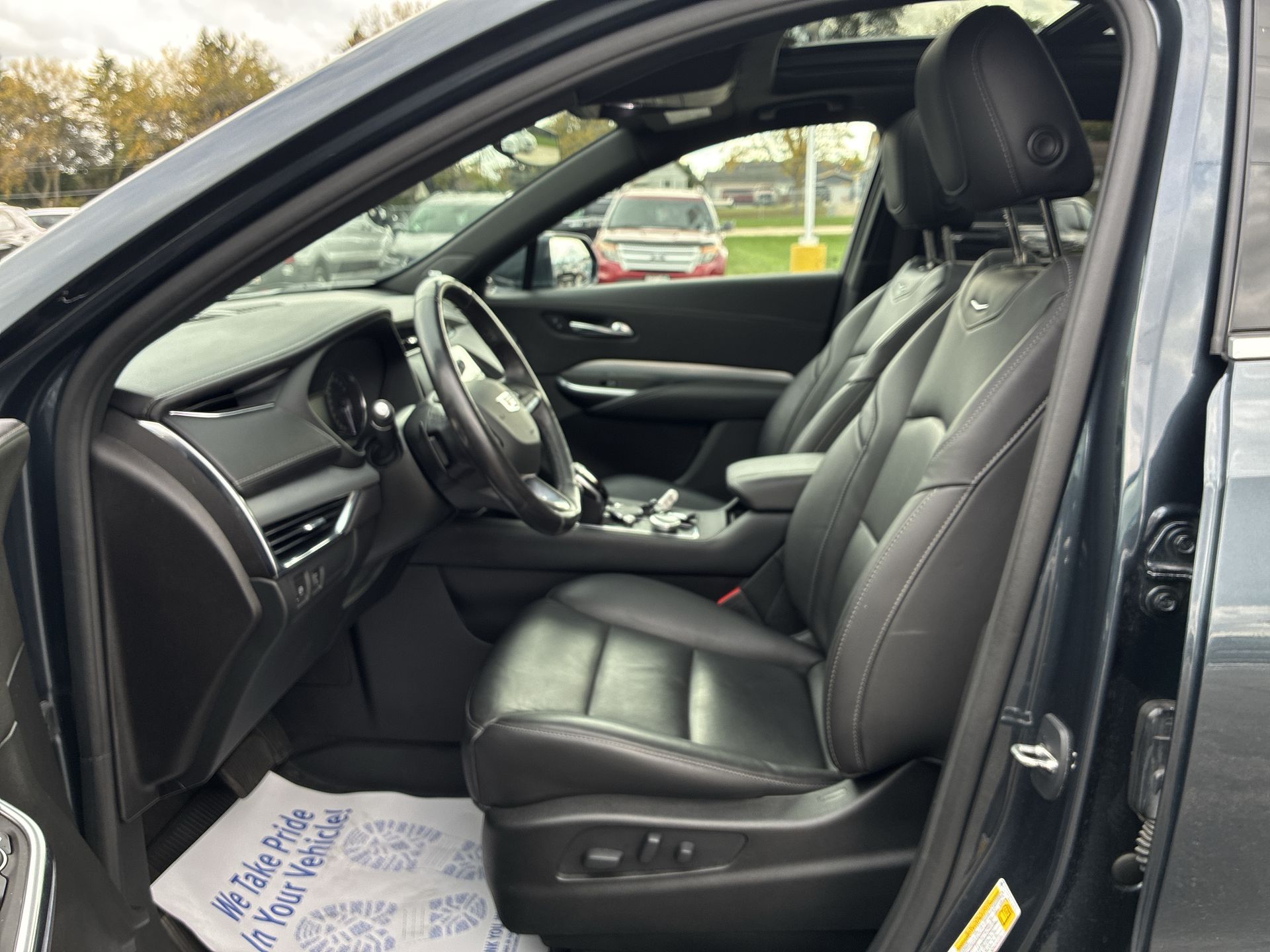 2020 Cadillac XT4 Premium Luxury photo 24