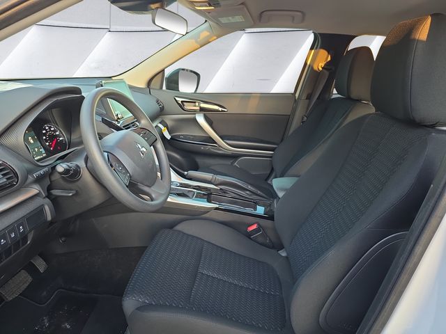 2025 Mitsubishi Eclipse Cross LE photo 7