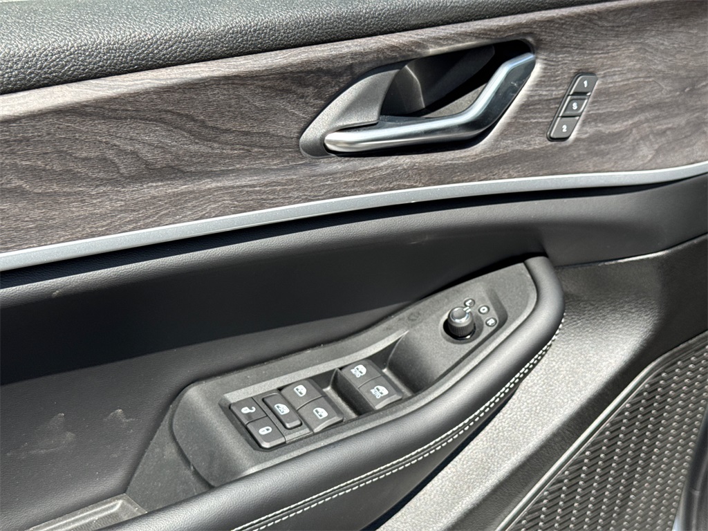 2025 Jeep Grand Cherokee Limited photo 23