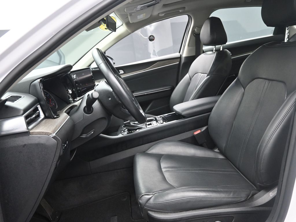 2022 Kia K5 EX photo 10