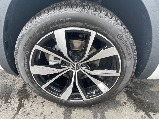 2025 Volkswagen Atlas SEL Premium R-Line photo 13