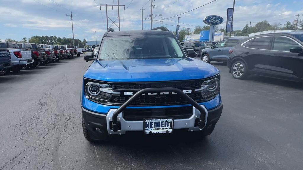 2025 Ford Bronco Sport Outer Banks photo 3