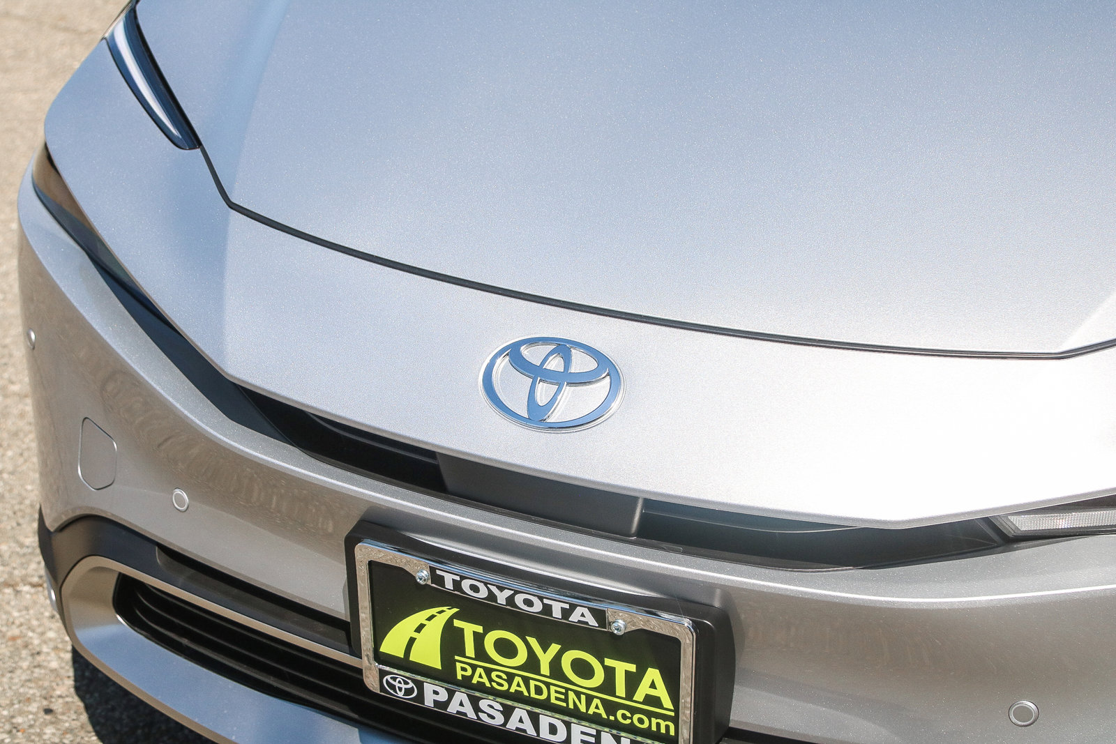 2026 Toyota Prius Plug-in Hybrid SE photo 5