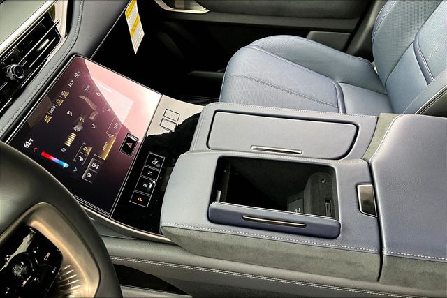 2026 Infiniti QX80 Sensory photo 15