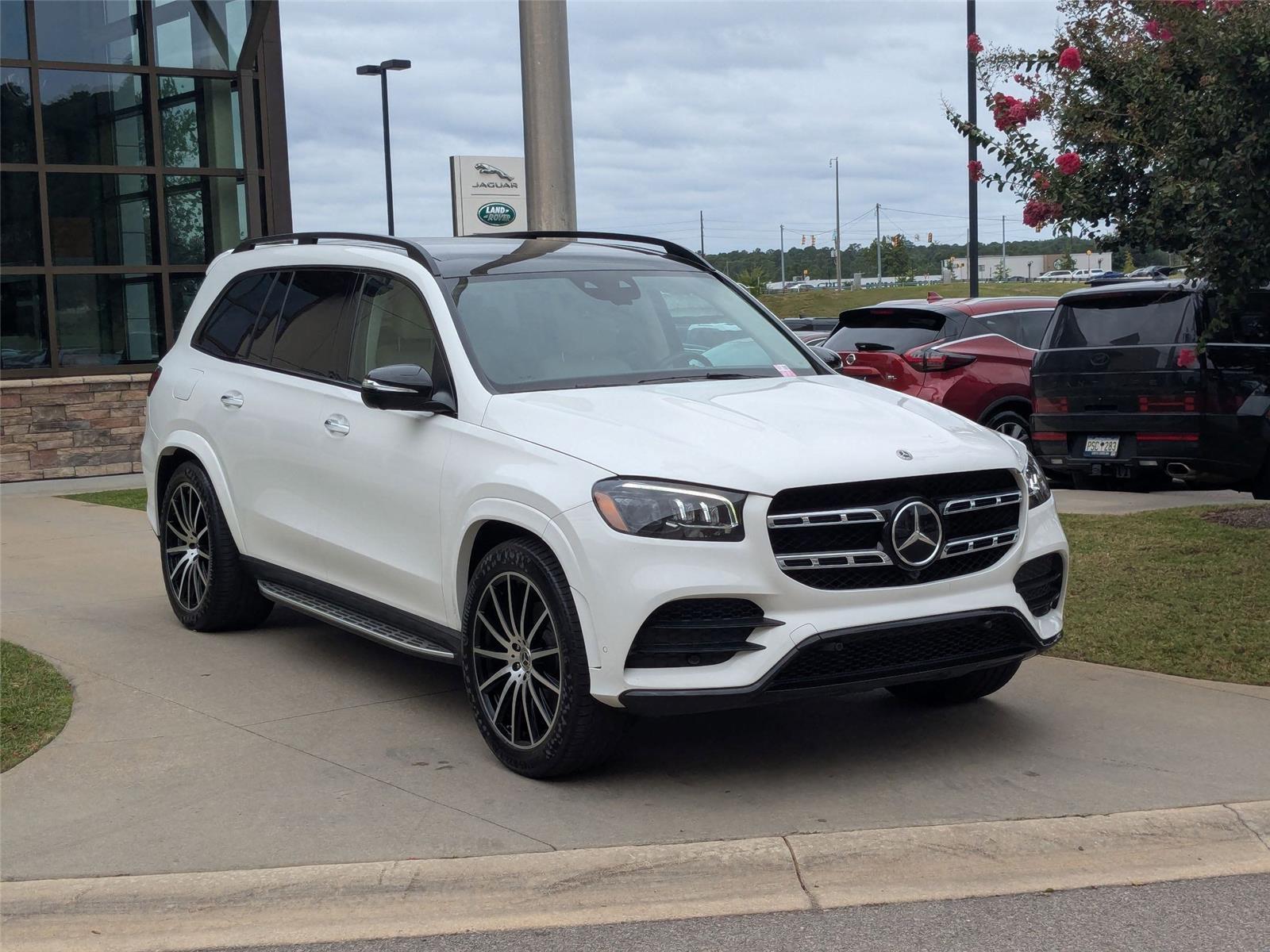 2022 Mercedes Benz GLS 450 4MATIC photo 3