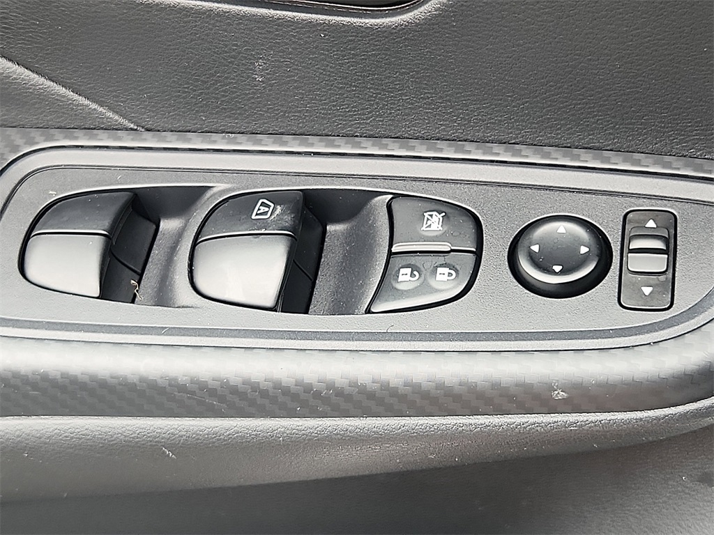 2024 Nissan Versa 1.6 S photo 19