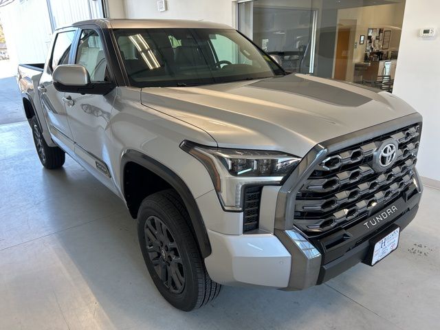 2025 Toyota Tundra Platinum's photo